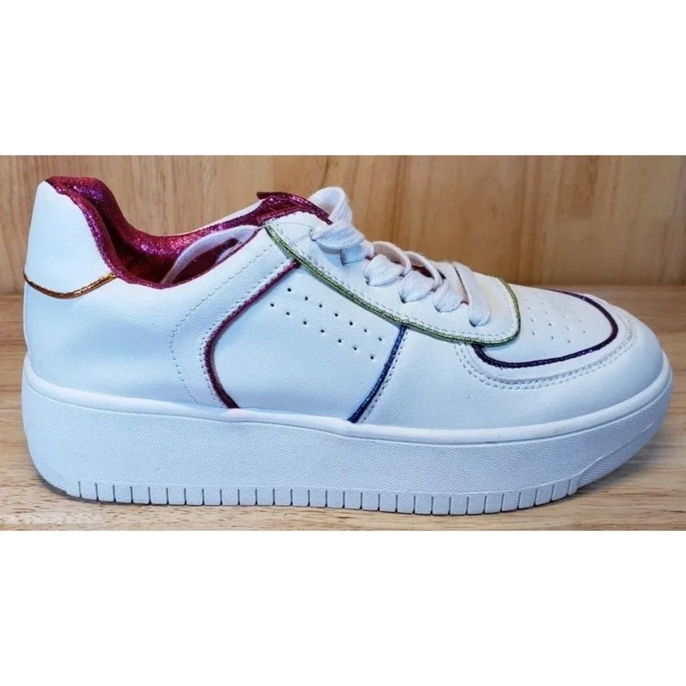 Steve Madden Girls White Platform Sneakers Rainbow Metallic Trim Size 4 Youth